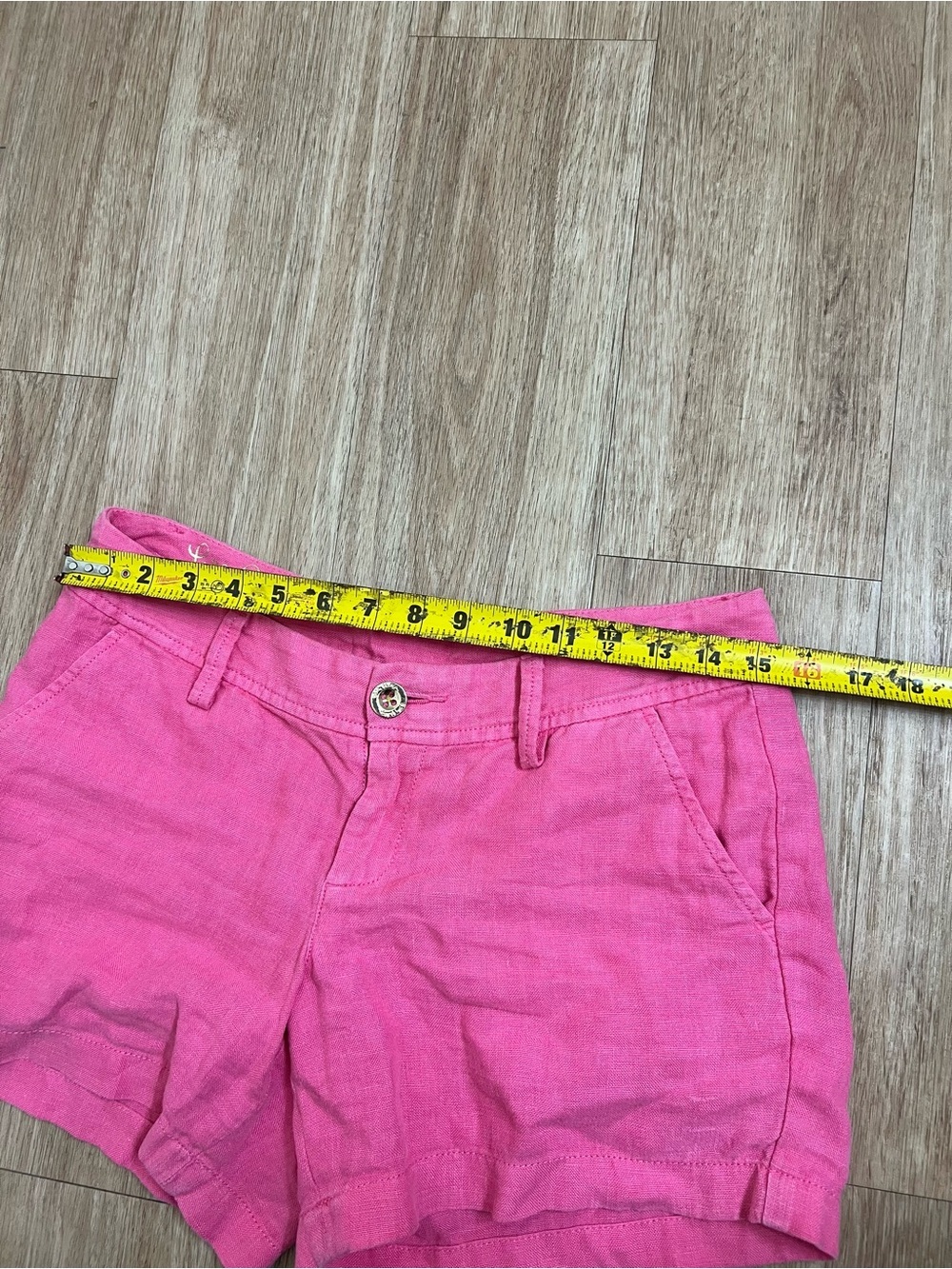 Lilly Pulitzer Bright Pink 100% linen Bermuda Shorts - Picture 5 of 6